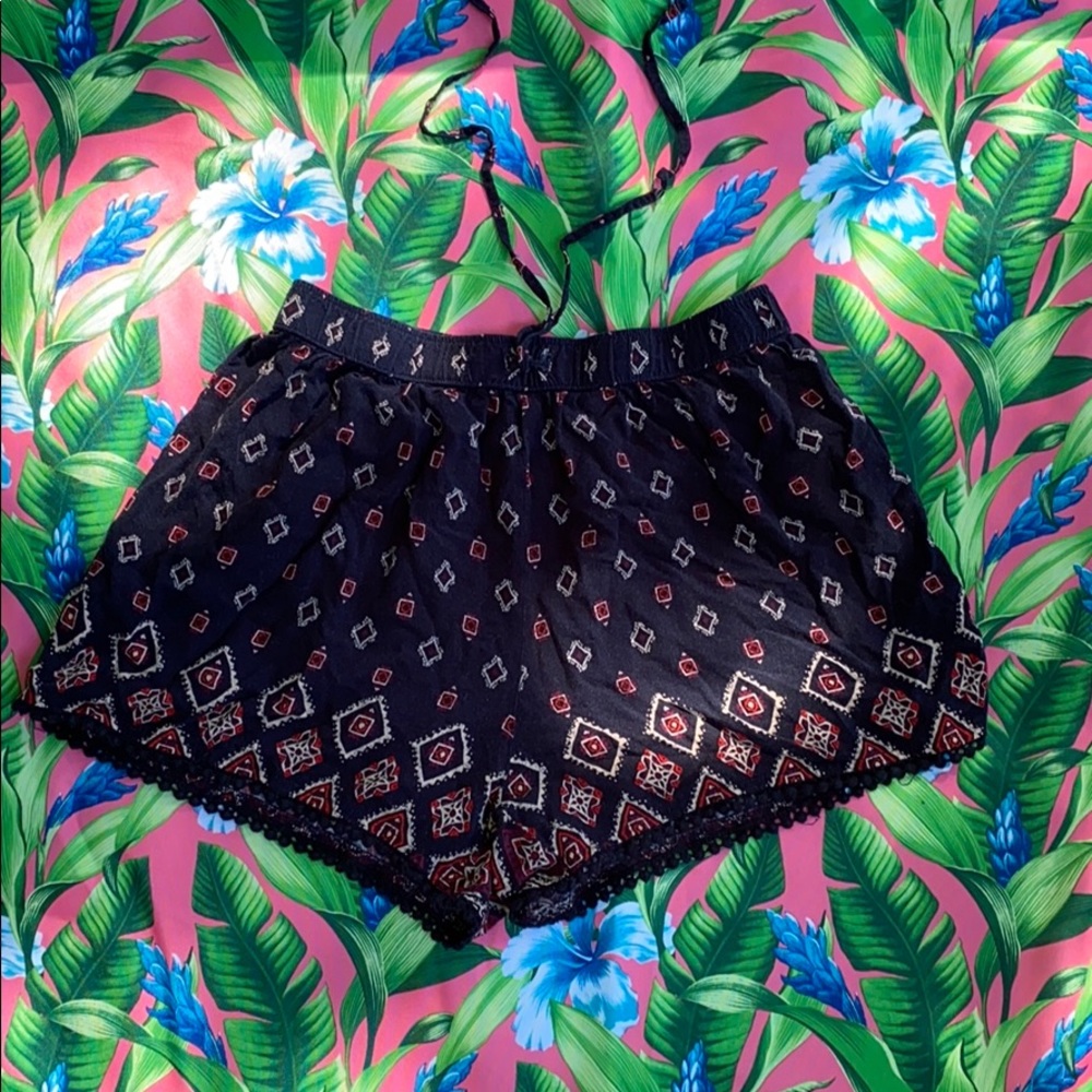 Hollister Sexy Patterned Shorts
